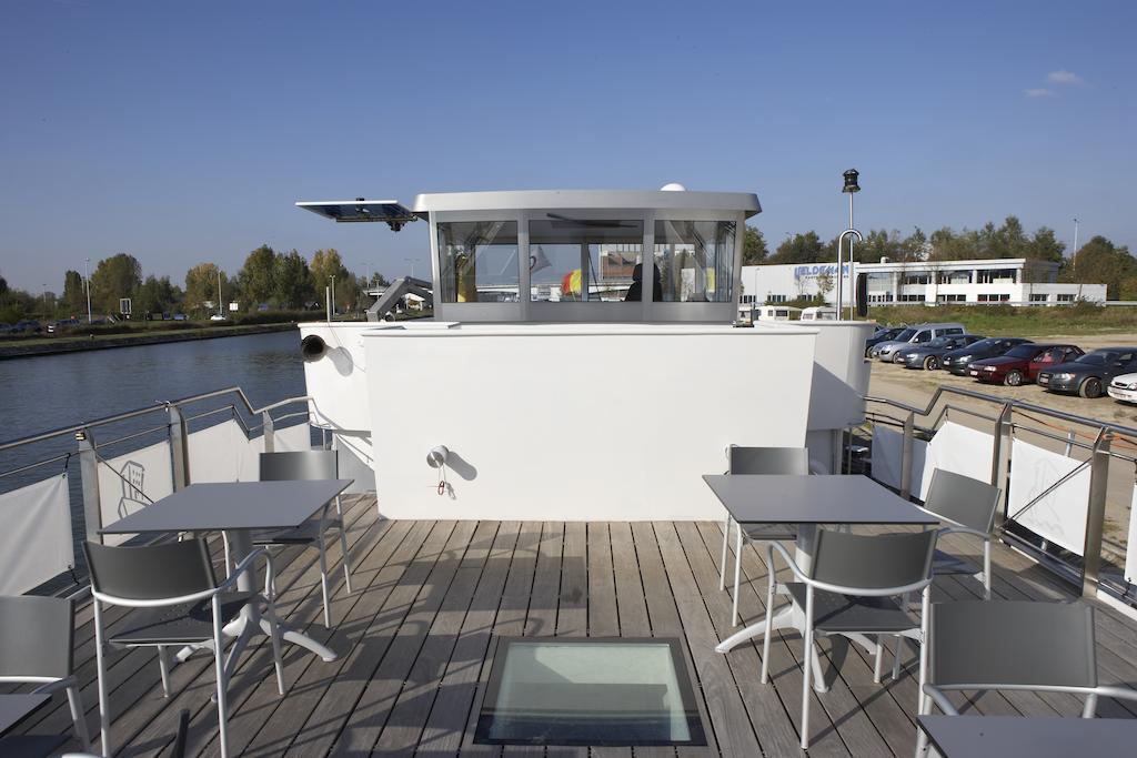 B&B Droomboot Oudenburg Exterior photo