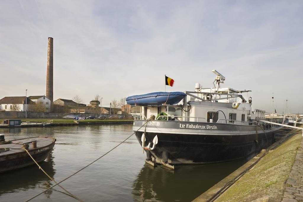 B&B Droomboot Oudenburg Exterior photo