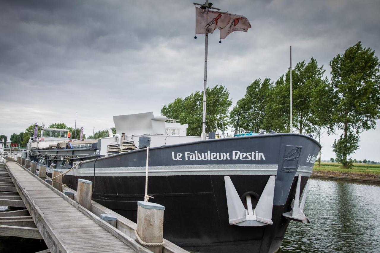 B&B Droomboot Oudenburg Exterior photo